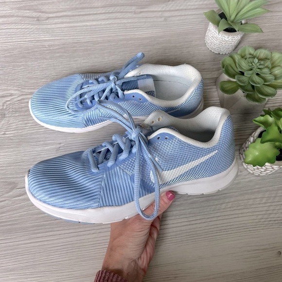 NIKE flex bijoux aluminum sneakers size 6.5 EUC - Picture 2 of 11